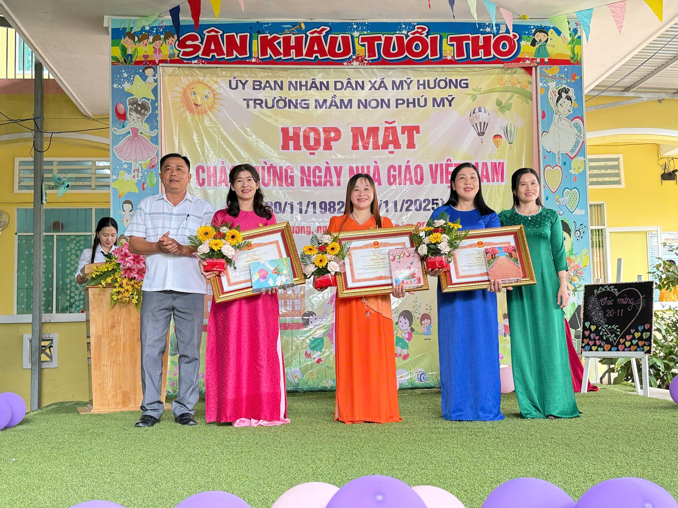 TRƯỜNG MẦM NON PHÚ MỸ TỔ CHỨC HỌP MẶT CHÀO MỪNG NGÀY NHÀ GIÁO VIỆT NAM 20/11 NĂM 2025