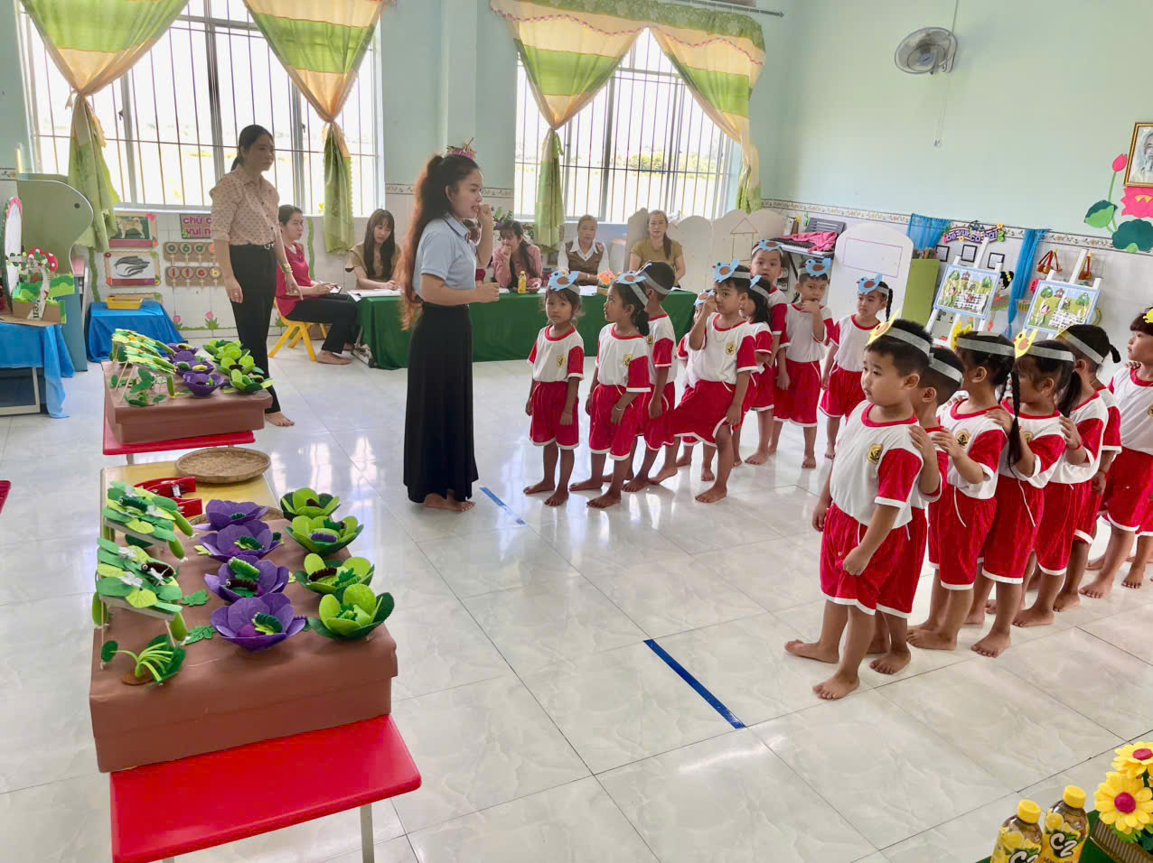 Trường Mầm non Phú Mỹ  tổ chức chuyên đề: “Phát huy tính tích cực cho trẻ mầm non thông qua hoạt động cho trẻ làm quen với tác phẩm văn học – Thơ”.